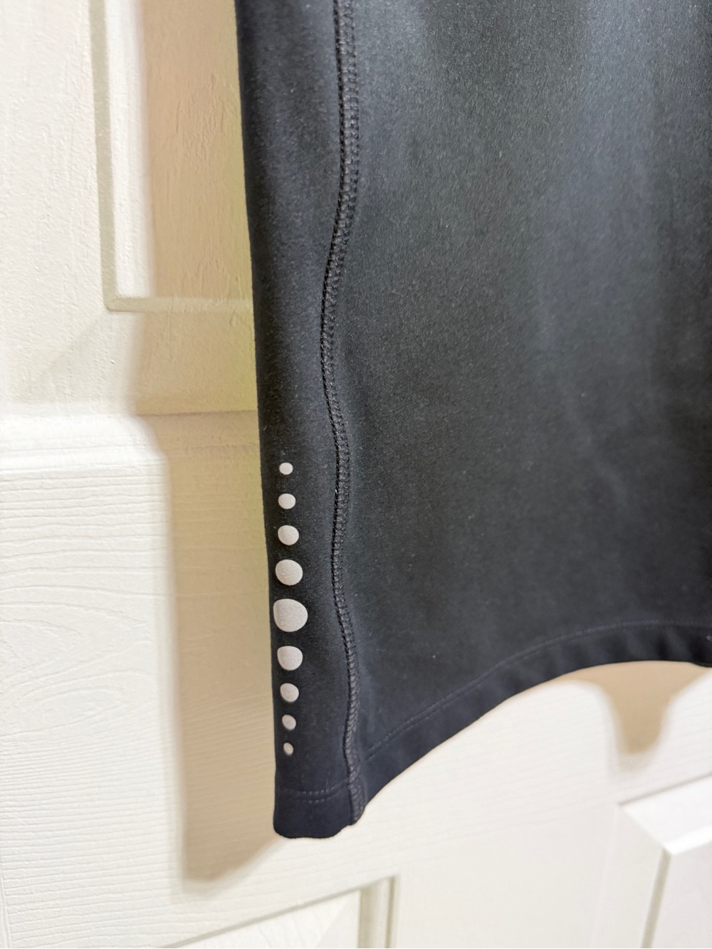 Title nine MVT Train Flare black Pants soft leggings size medium - Picture 11 of 12